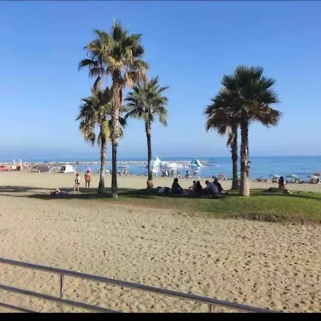 Casa Malaguena A Pie De Playa Malaga